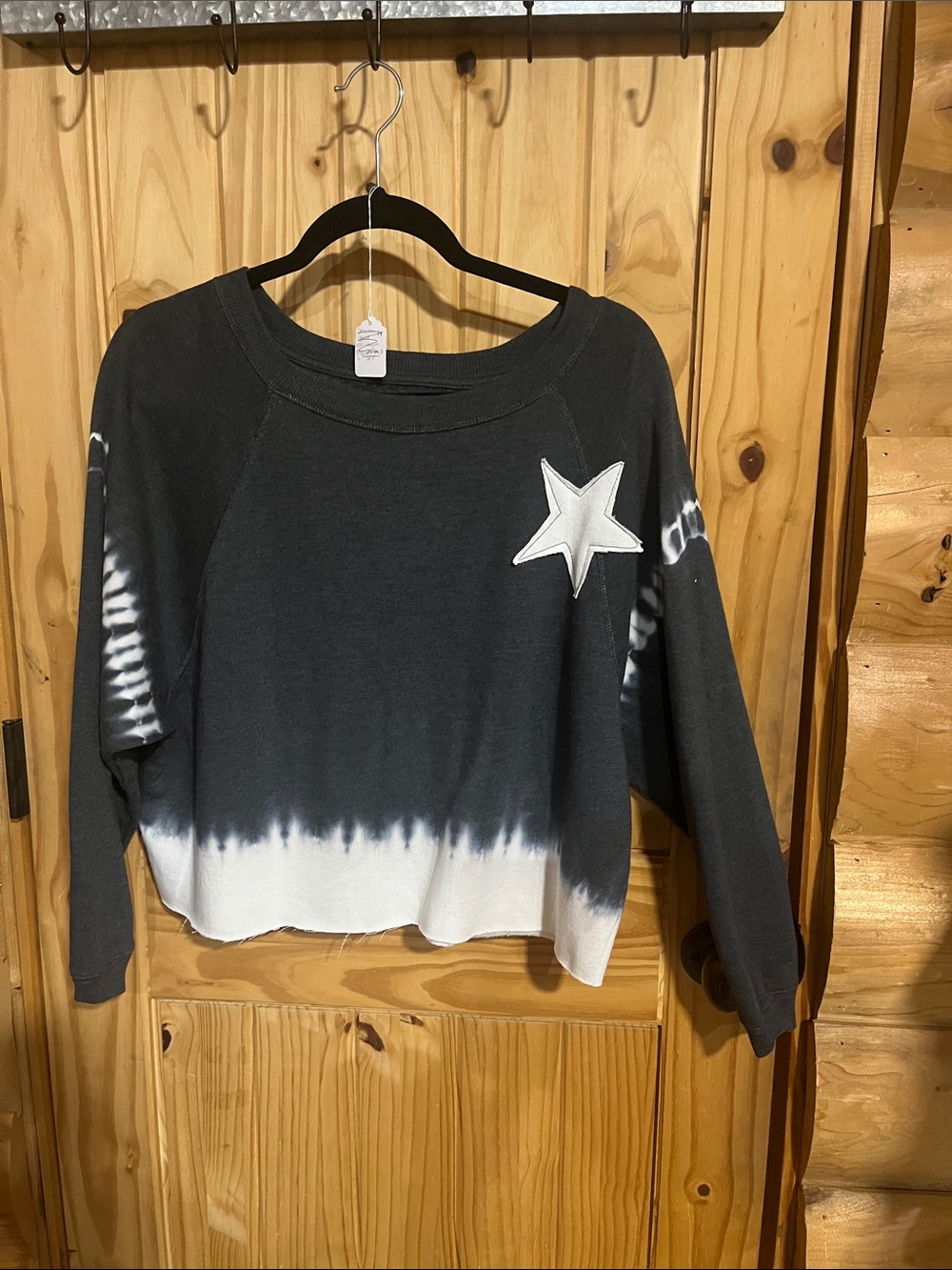 Upcycled Tie-Dye Star Applique Cropped Sweatshirt - Blue & White